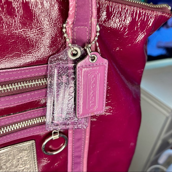 COACH • Daisy • Liquid Gloss Leather In Color Berry • Shoulder Tote Bag • RARE! - Picture 10 of 15